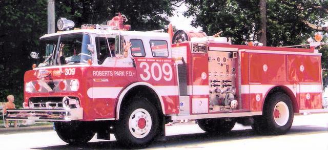 Engine 309. This is a 1976 Ford/E-One pumper. Roberts Park sold it in 2003 and it is currently in service in Mexico, near Acapulco.